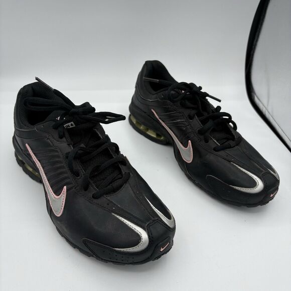 Nike Sneakers Womens Size 7.5 Reax Run 4 Running Black Walk D3 - Picture 1 of 10